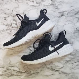 Women's Black Nike Renew Running Shoes Size 7 Pre Owned